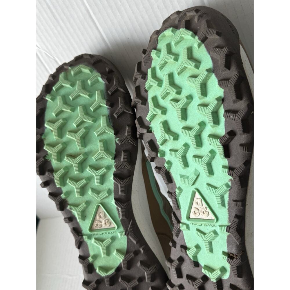 Size 10.5 - Nike ACG Lowcate Limestone Green Glow - Running/Hiking/trekking - Picture 11 of 15